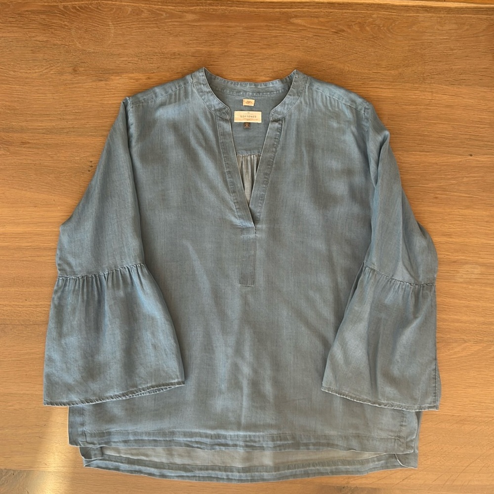 Loft Chambray Feather Light Tunic- Euc - image 1